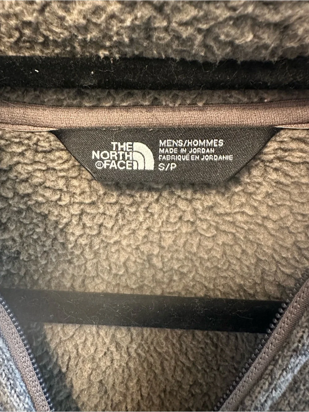 The North Face Men's Gray Quarter-Zip Fleece Pullover